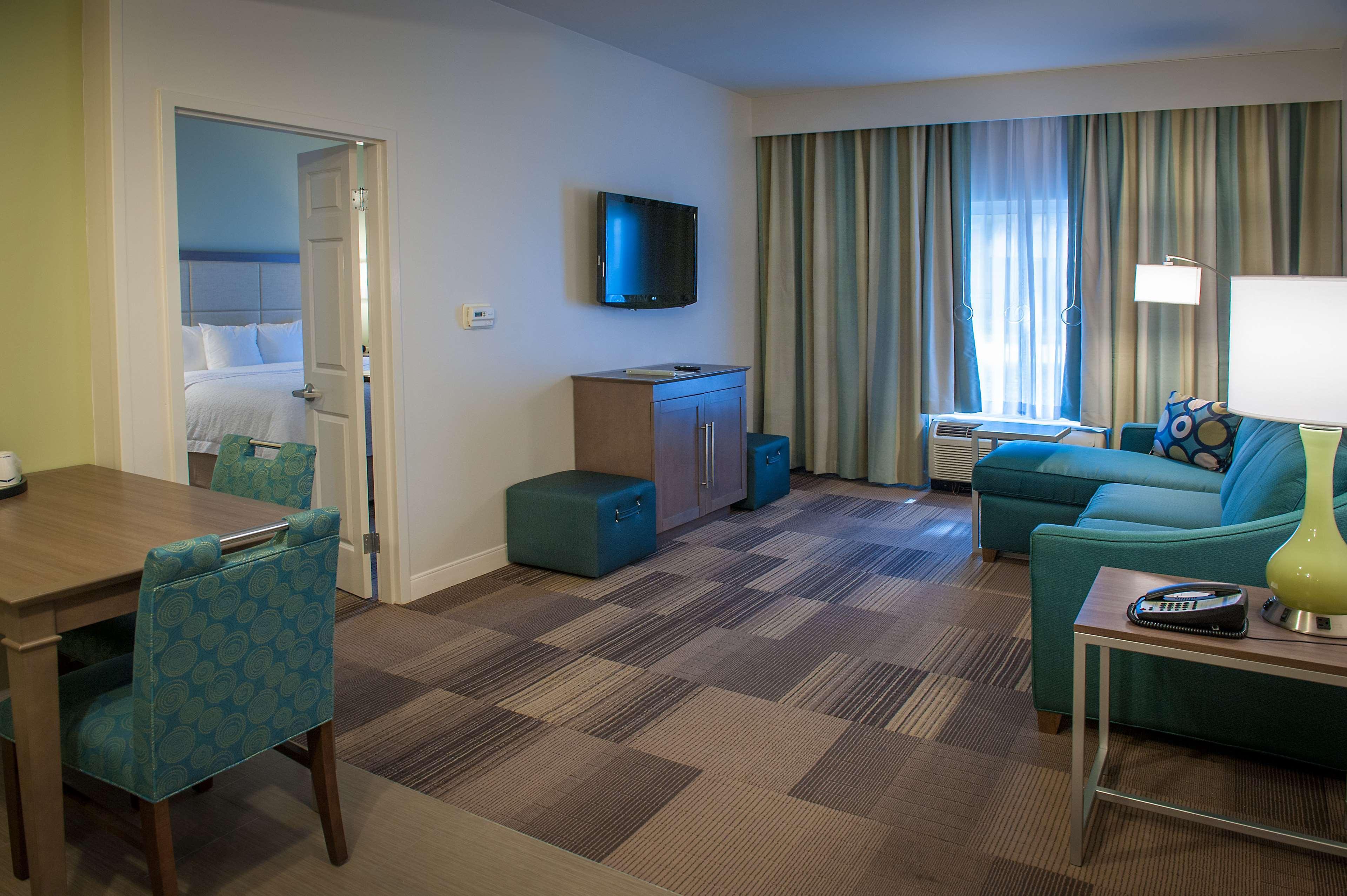 Hampton Inn & Suites New Orleans/Elmwood Harahan Ngoại thất bức ảnh