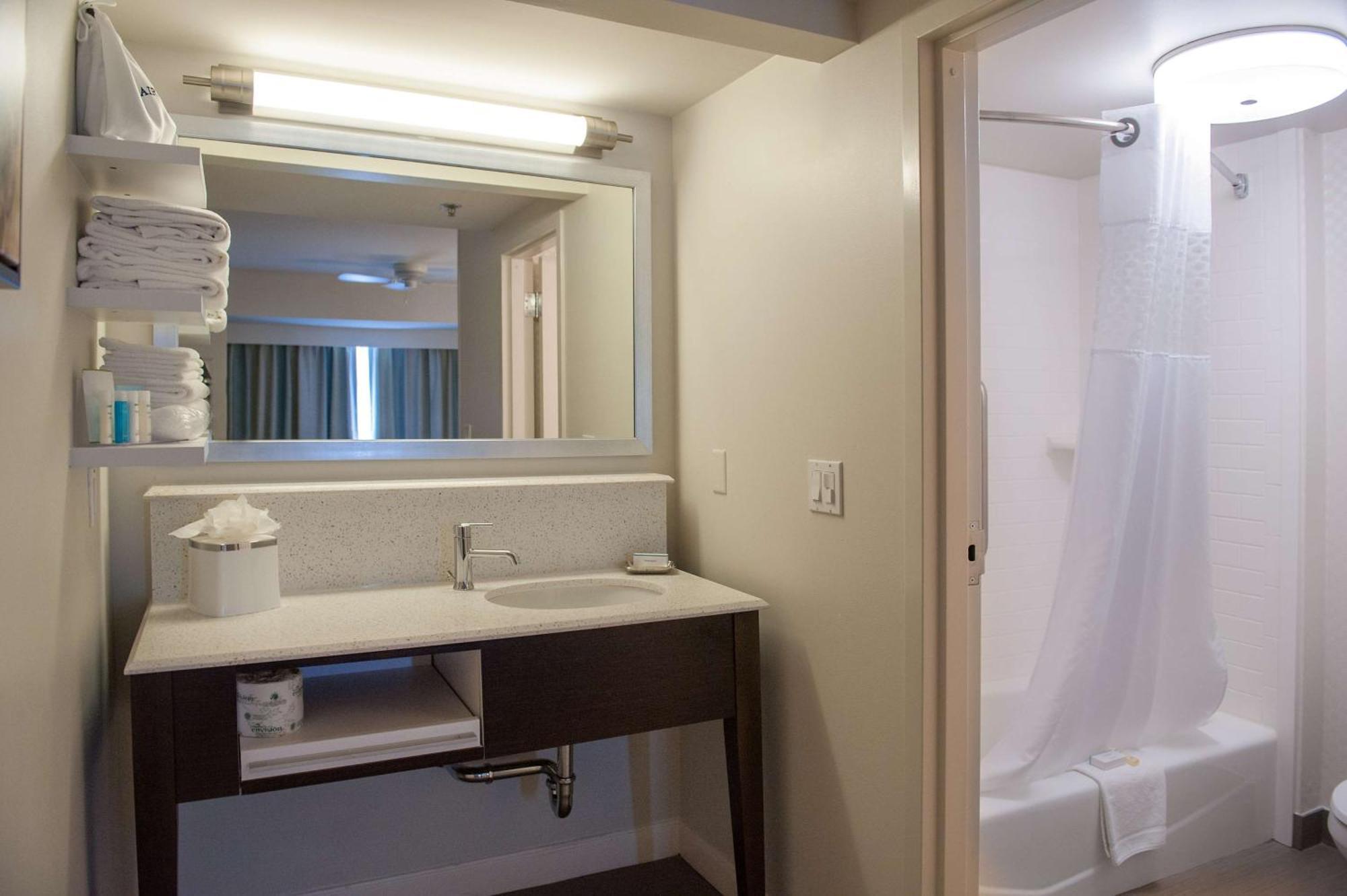 Hampton Inn & Suites New Orleans/Elmwood Harahan Ngoại thất bức ảnh